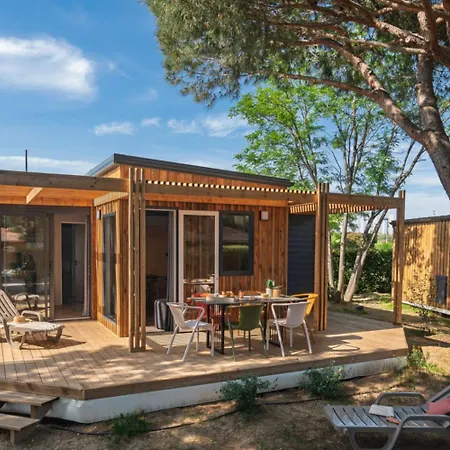 7p 3bdrms Aircon Camping