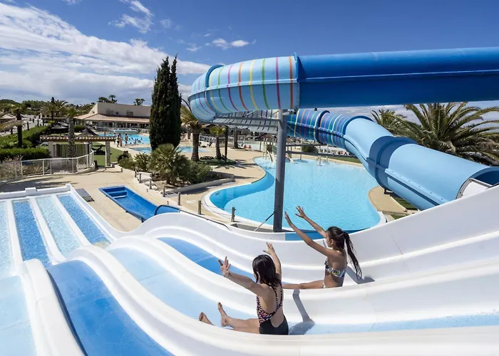 7p 3bdrms Aircon Camping